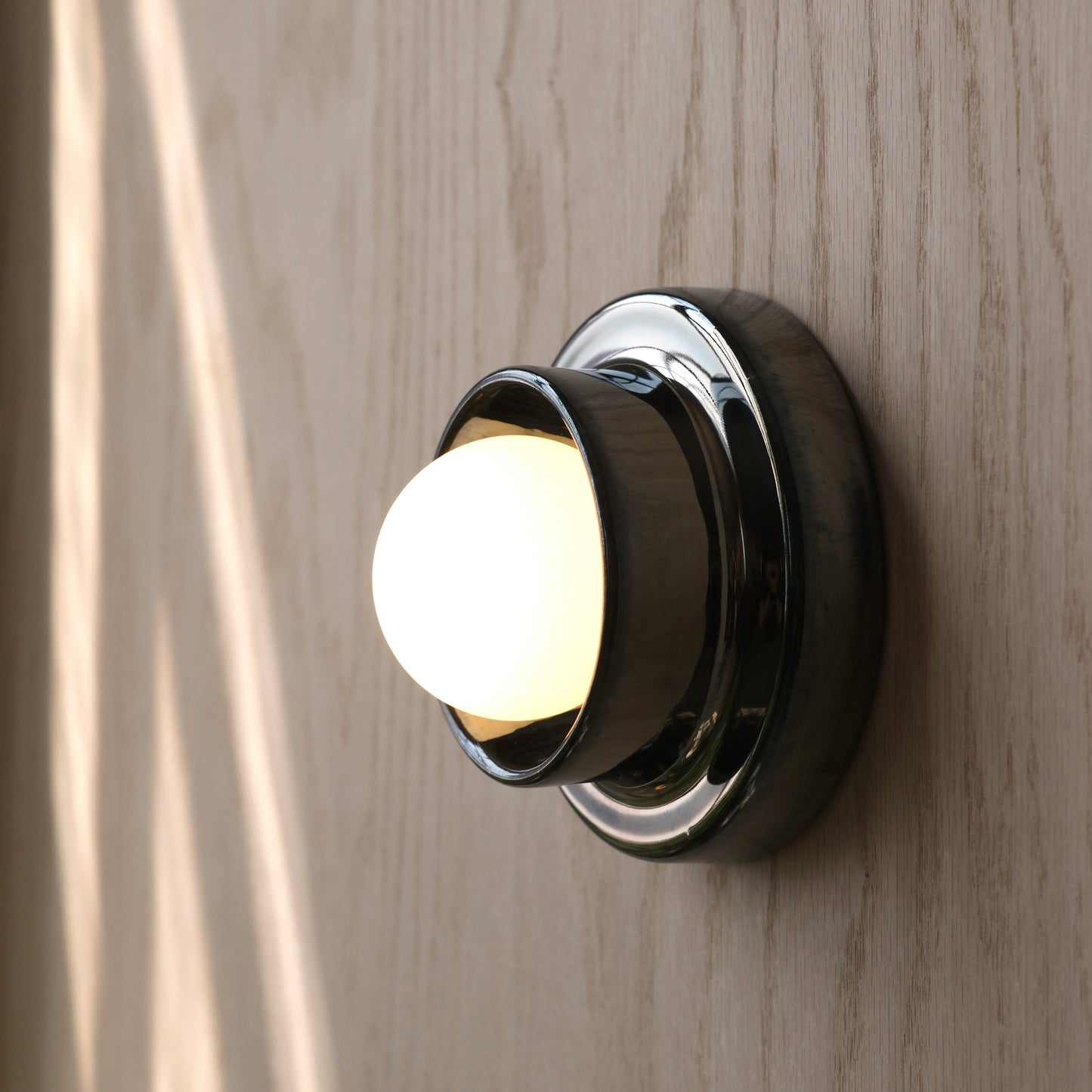 Q Sconce - Handcrafted Ceramic Light Fixture