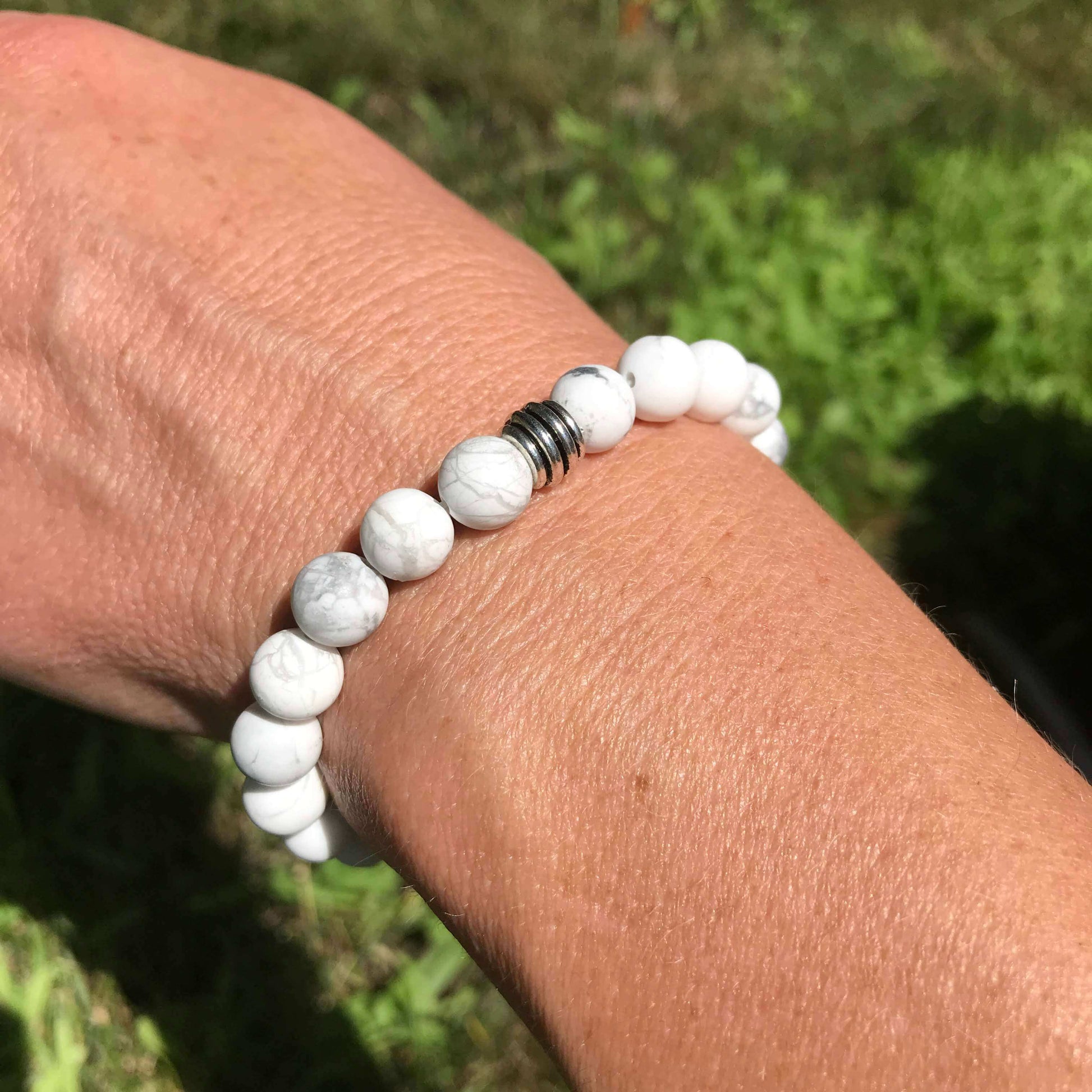 Howlite Bead Bracelet This bracelet is made with high-quality Howlite stones which bring calm and patience to the wearer. Zodiac Signs: Gemini and Virgo. Chakras: All. Handmade with authentic crystals & gemstones in Minneapolis, MN