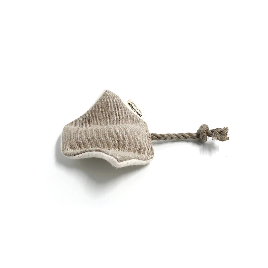 Sustainable Hemp Stingray Cat Toy